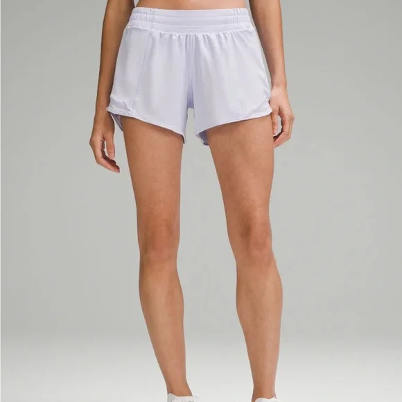 Lululemon Hotty Hot shorts in light purple size 8 tall - Picture 1 of 6